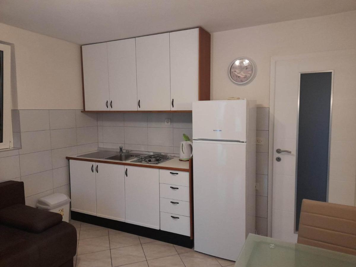 Franko Apartmani Zambratija  Eksteriør bilde