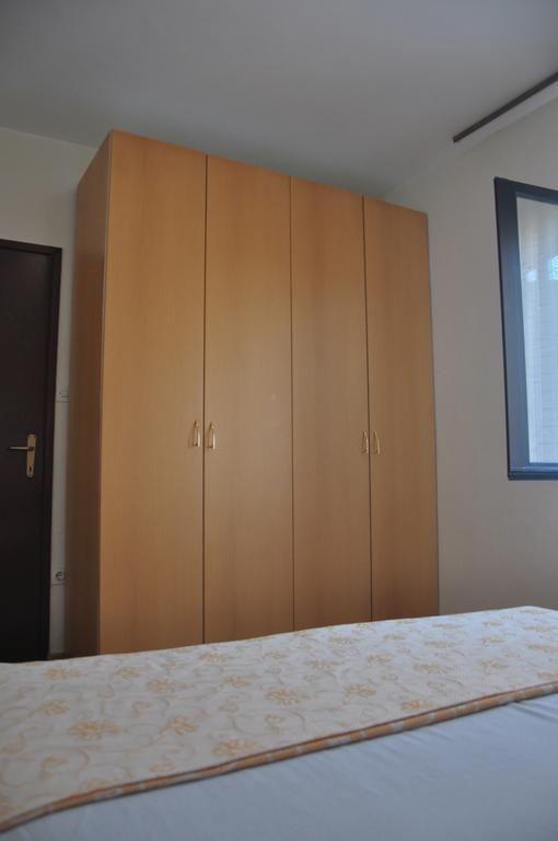 Franko Apartmani Zambratija  Eksteriør bilde
